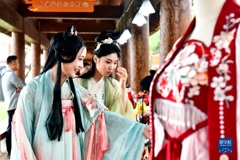 白菜娱乐送彩金大全
